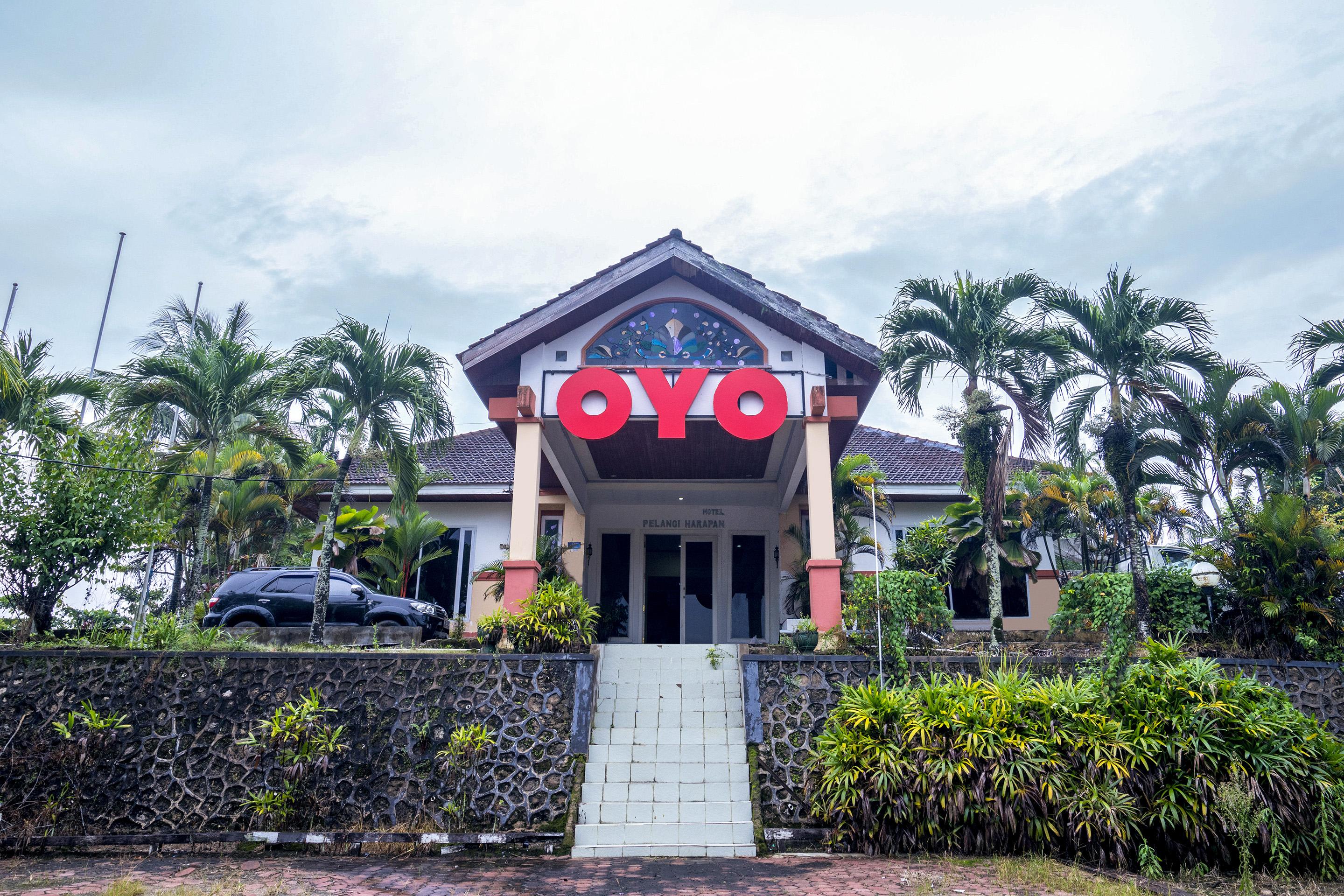 Oyo 1989 Hotel Pelangi Harapan Samarinda Exterior foto